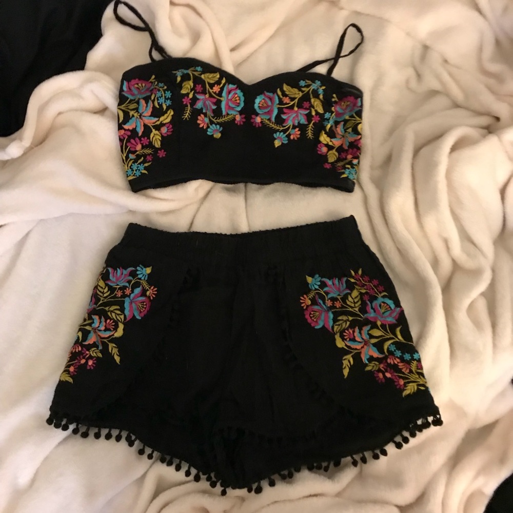 pacsun floral embroidered two piece set